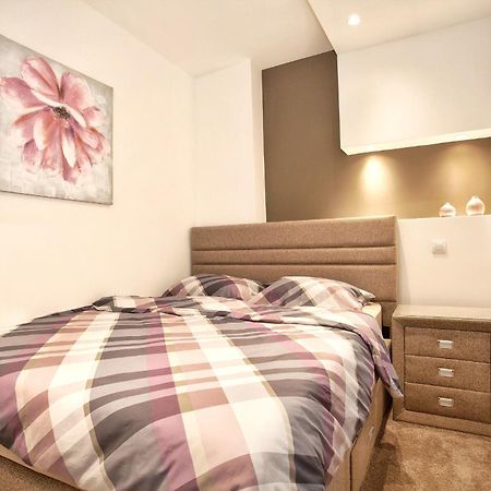 Hostgost Selected Suites - Skadarlija Square Beograd Bagian luar foto