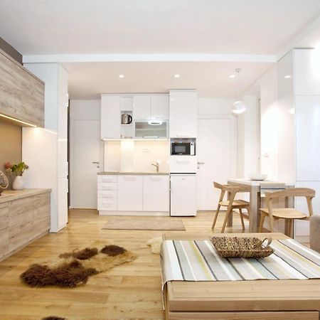 Hostgost Selected Suites - Skadarlija Square Beograd Bagian luar foto